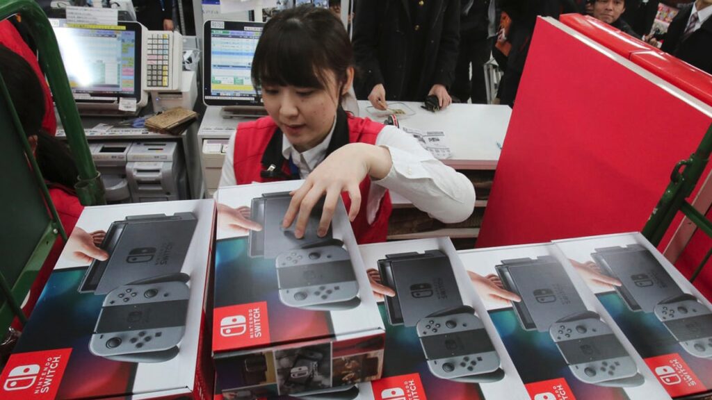 Nintendo increases Nintendo Switch production to battle shortages