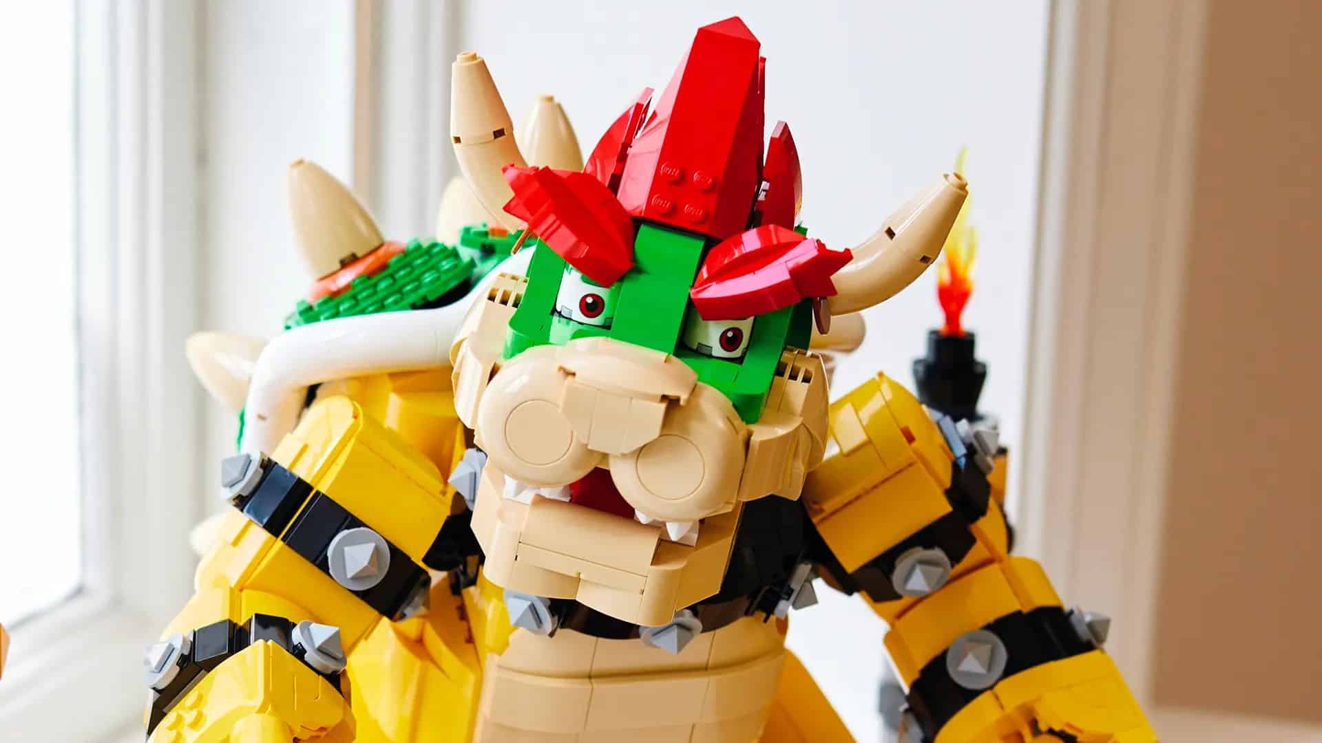 Zie hoe LEGO de gigantische LEGO Bowser bouwde die op Comic-Con werd gebruikt